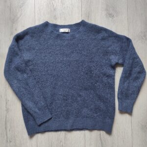 Granatowy sweter MSCH