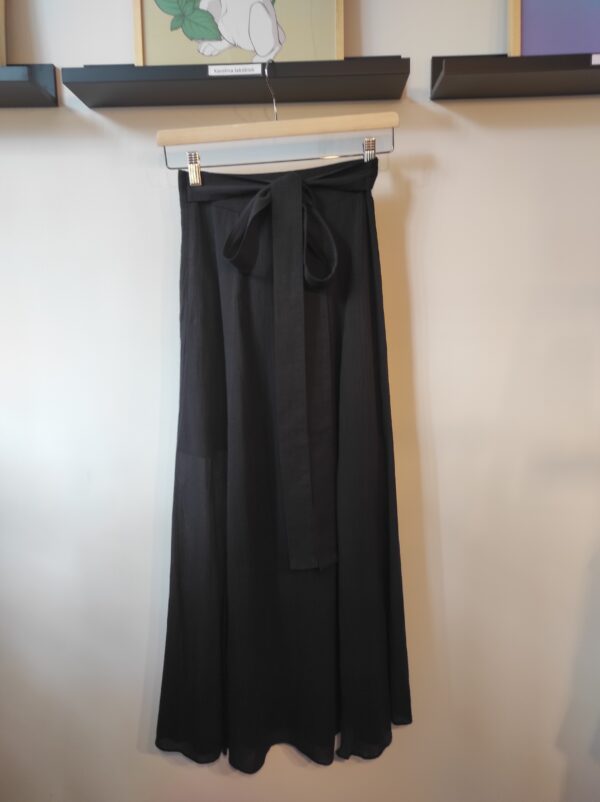 Letnia czarna spódnica &Other Stories